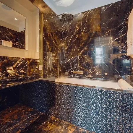 Des Champs Elysees Apartamento